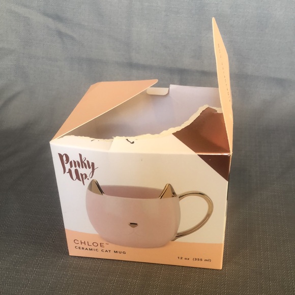 Pinky up Chloe ceramic cat mug. NWT. 12 oz - Picture 4 of 4